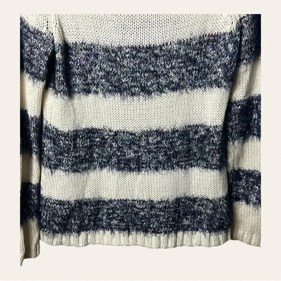 1277. Anthropologie TABITHA SWEATER SIZE SMALL EYELASH‎ KNITTED CREAM/NAVY-BLUE - Picture 10 of 10